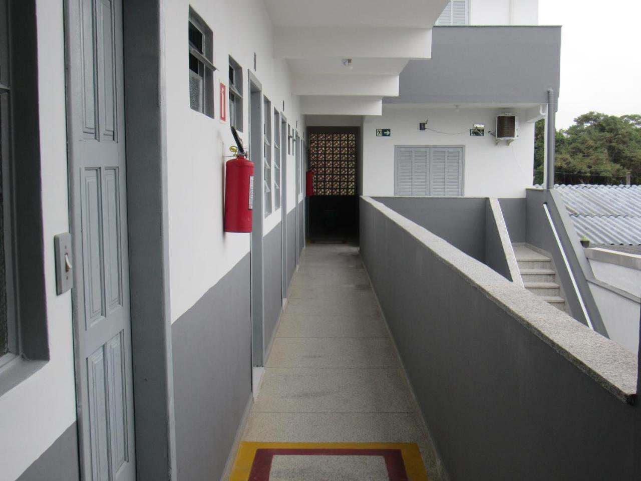 Hotel Pousada Girassol Matinhos Exterior photo